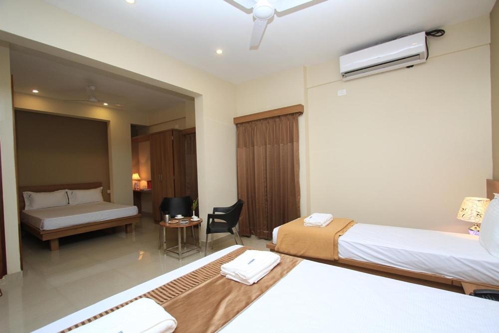 Samasth Rooms And Suits Mysore Εξωτερικό φωτογραφία