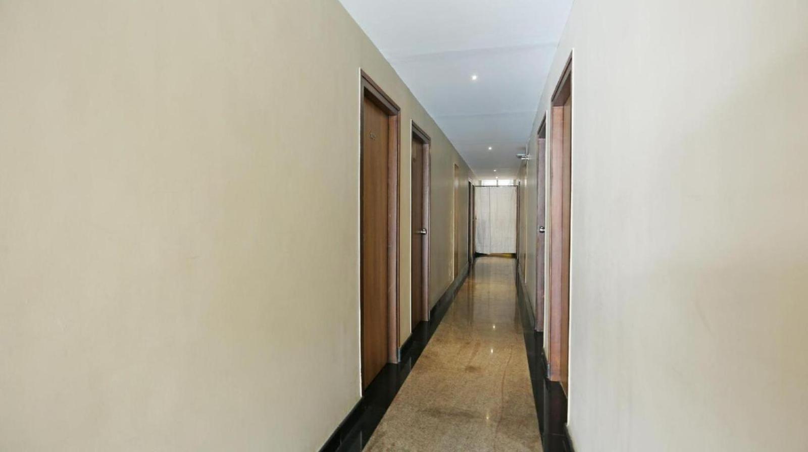 Samasth Rooms And Suits Mysore Εξωτερικό φωτογραφία
