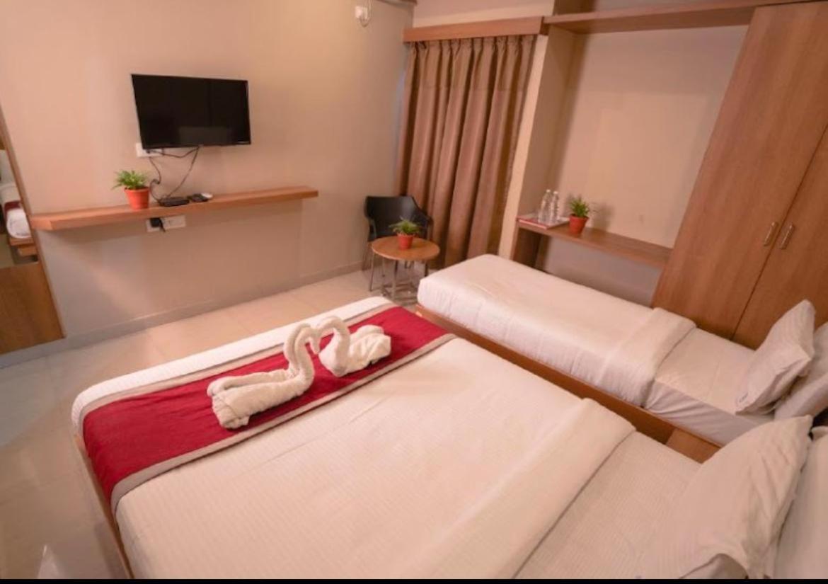 Samasth Rooms And Suits Mysore Εξωτερικό φωτογραφία