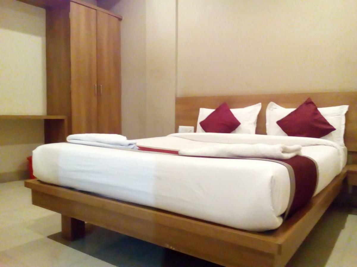 Samasth Rooms And Suits Mysore Εξωτερικό φωτογραφία