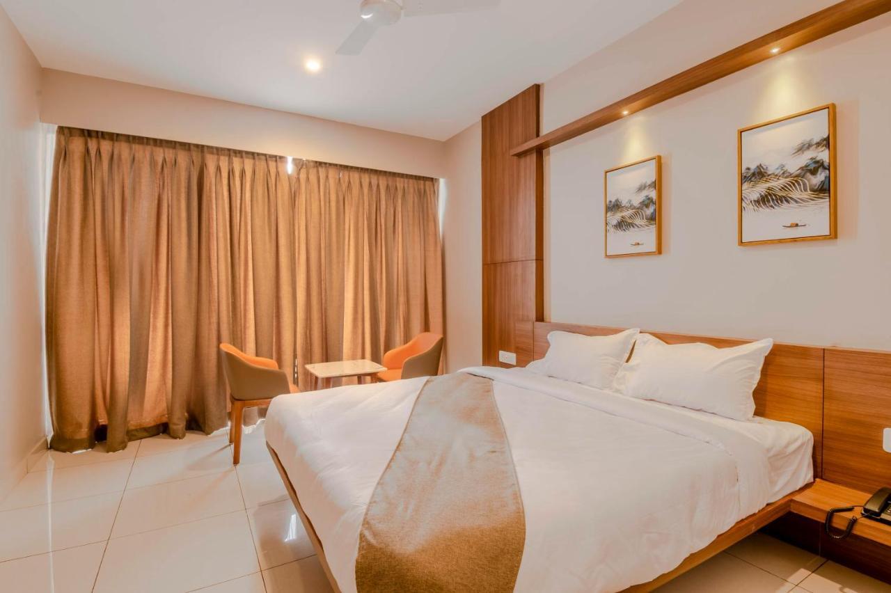 Samasth Rooms And Suits Mysore Εξωτερικό φωτογραφία